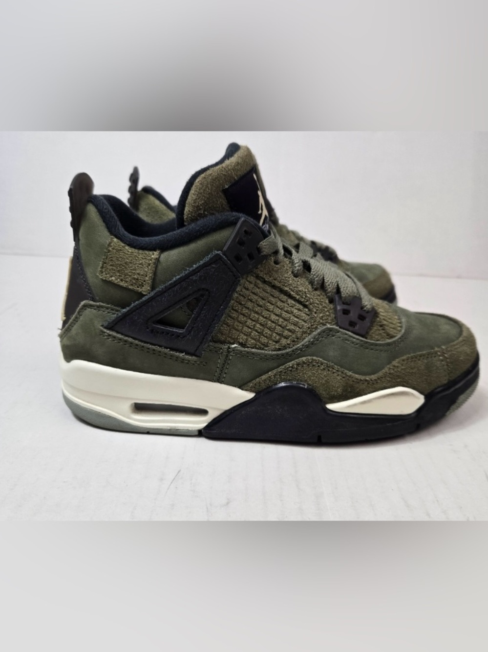Nike Air Jordan 4 SE Retro Low Big Kids 5Y (Fits women’s size 6.5)